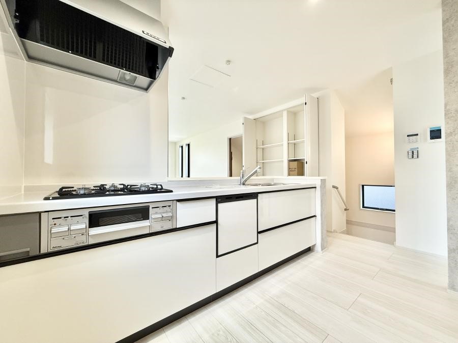 �L�b�`�� ����