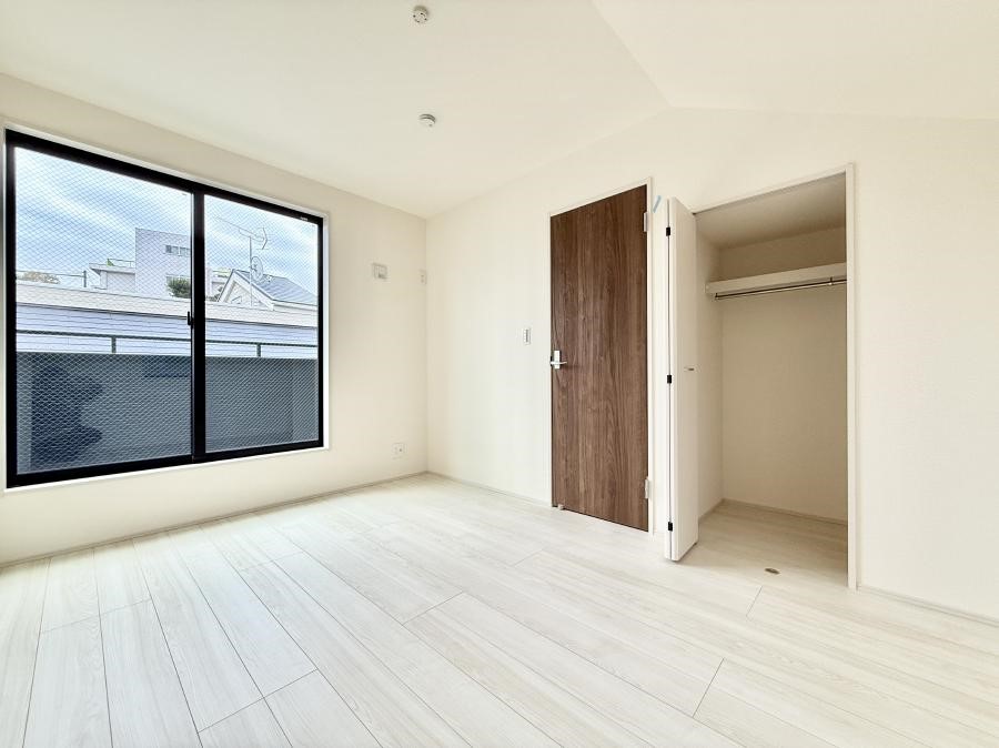 �q������ ����