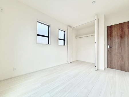 �q������ ����