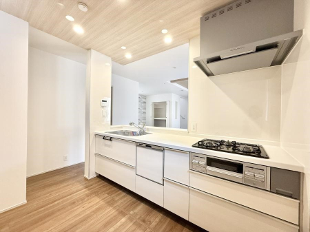 �L�b�`�� �������Ƒ����J��[�߂�A������̂���L�b�`��