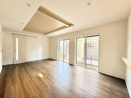 ���r���O ���������났�ƏΊ炪�W�܂�A�S���܂郊�r���O