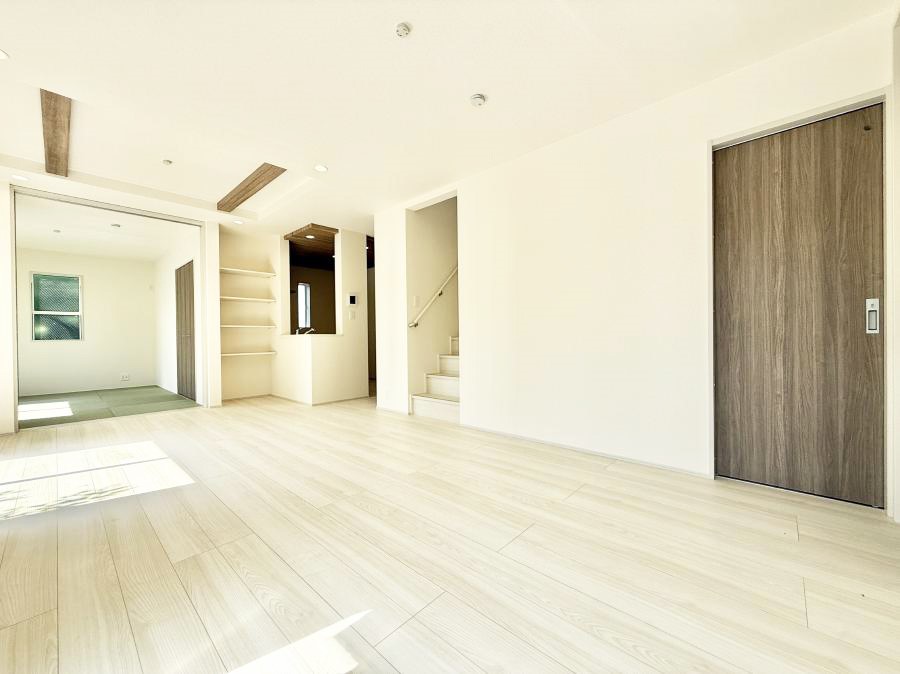 rO 났ƏΊ炪W܂AS܂郊rO