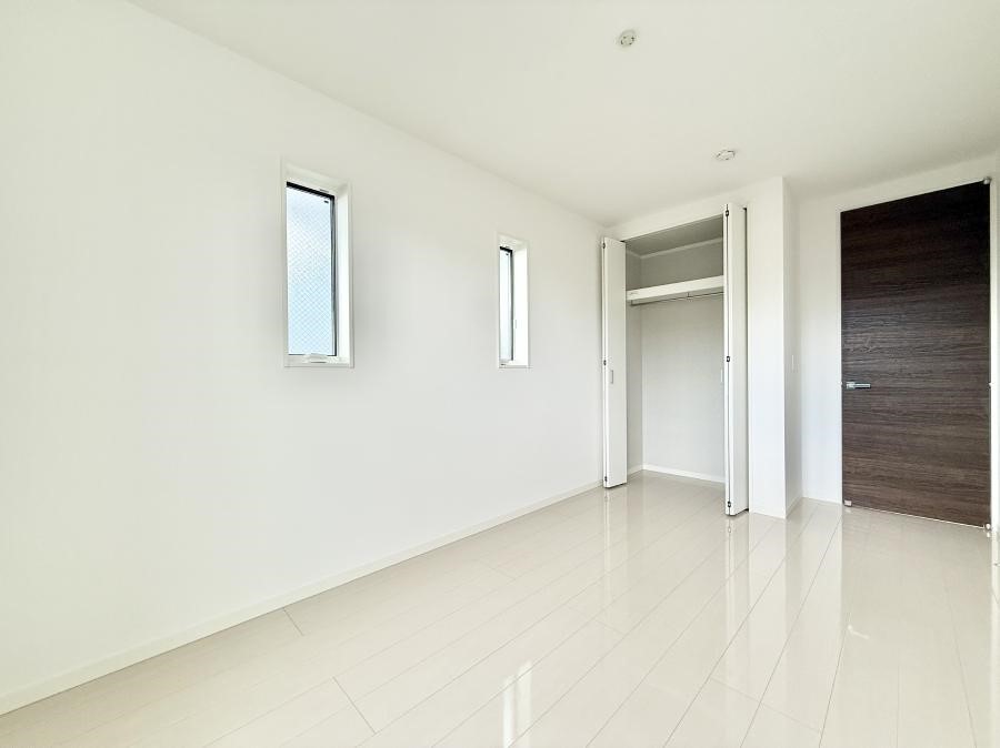 �Q�� ���������̔z�u��ʋC���̗ǂ��݌v�ŕ����̋�C�������炸�A��ɐV�N�ȋ�C������܂�