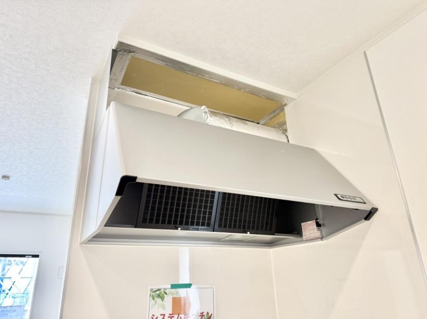 ���̑����� �ݔ����t�[�h�ɕ����Ă���ׁA���������C��ɗU������A�����I�ɔr�����ł��܂�