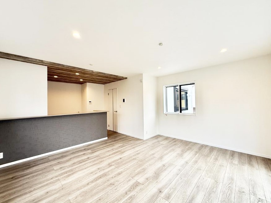 ���r���O ���������ƕ���������A�����b�N�X�ł�����