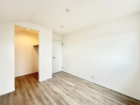 ���̑����� �������D��ŉ��₩�Ȏ��Ԃ��������