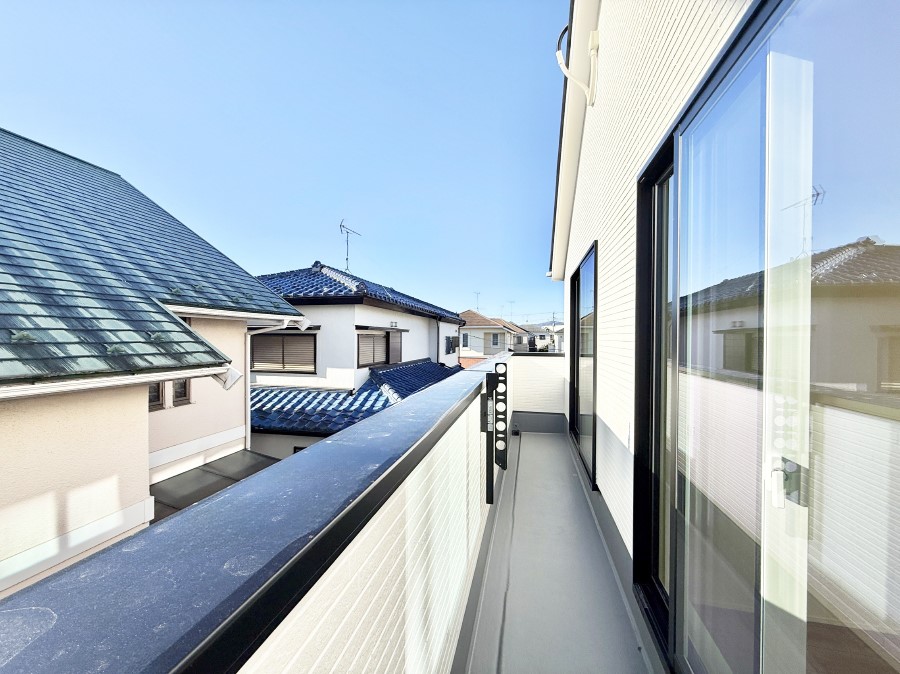 �o���R�j�[ ������ �G�߂̈ڂ낢����������J���I�ȋ�Ԃł�