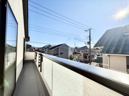 �o���R�j�[ ������ �G�߂̈ڂ낢����������J���I�ȋ�Ԃł�