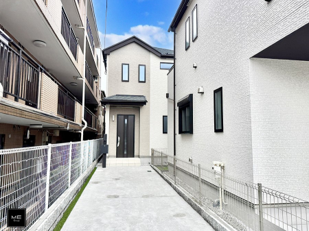 nOώʐ^ OρV炵n܂ꏊŁAƑJ[߂