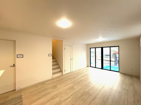 rO 났ƏΊ炪W܂AS܂郊rO