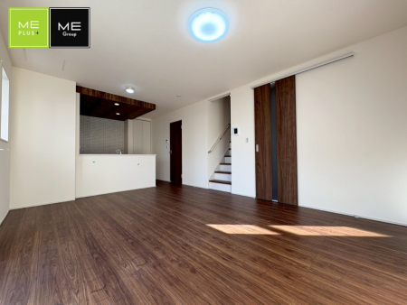 ���r���O ���������R�Ɖ�b�����܂��A�S�n�悢�ЂƂƂ�