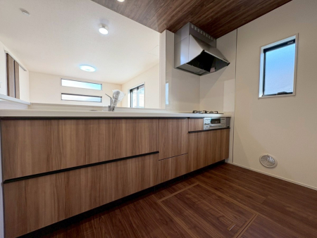 �L�b�`�� �������Ƒ����J��[�߂�A������̂���L�b�`��