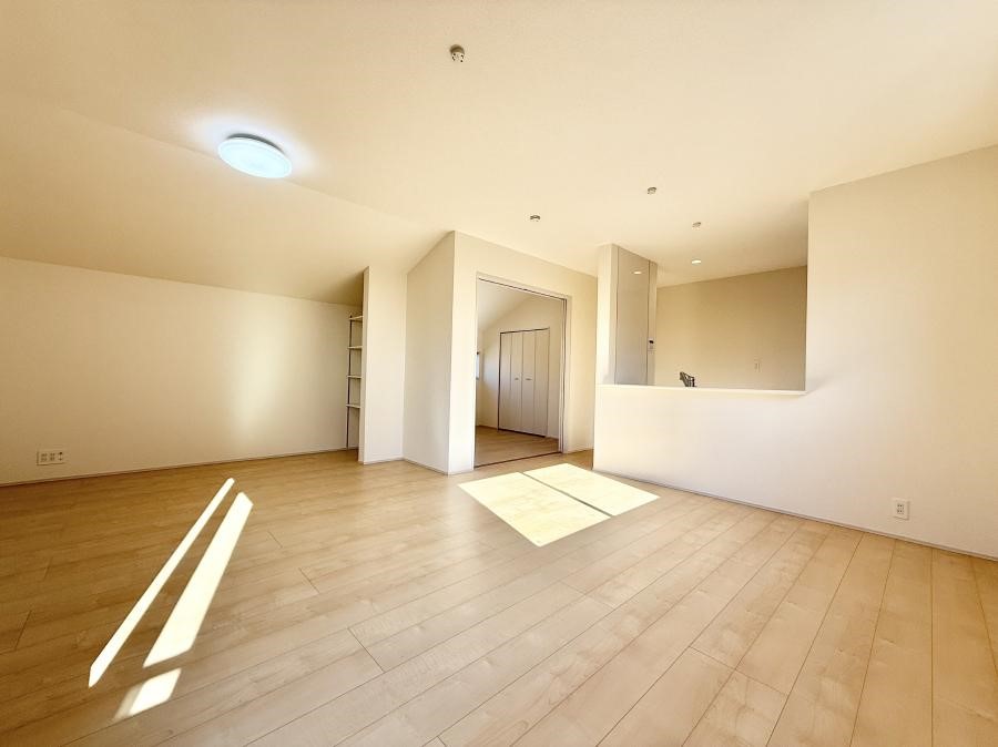 ���r���O ���������났�ƏΊ炪�W�܂�A�S���܂郊�r���O