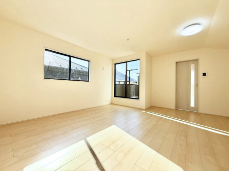 ���r���O ���������R�Ɖ�b�����܂��A�S�n�悢�ЂƂƂ�