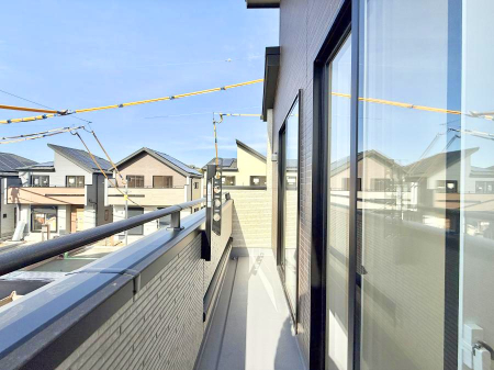 �o���R�j�[ ������ �G�߂̈ڂ낢����������J���I�ȋ�Ԃł�