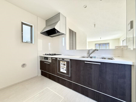 �L�b�`�� ���������y���݂ƐH�ׂ�K����͂���L�b�`��