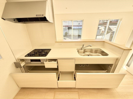 �L�b�`�� �������Ƒ����J��[�߂�A������̂���L�b�`��