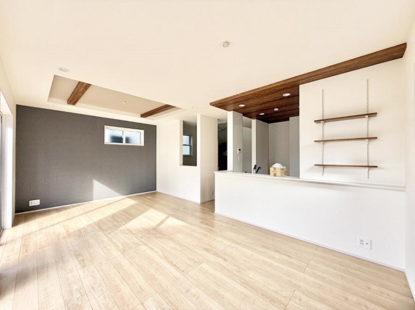 ���r���O ���������났�ƏΊ炪�W�܂�A�S���܂郊�r���O