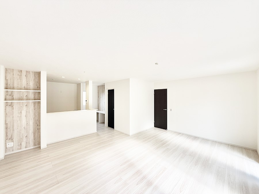 ���r���O ����