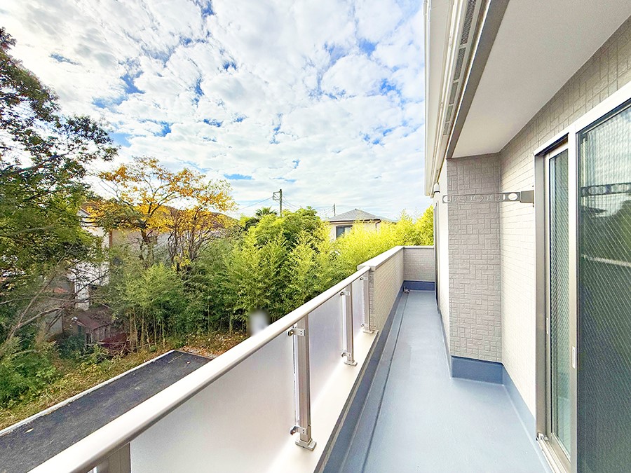 �o���R�j�[ ����