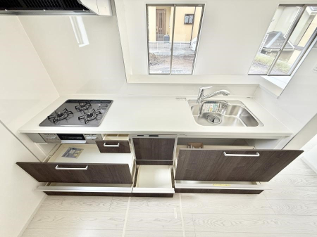 Lb` ƑƂȂAR~jP[V̏