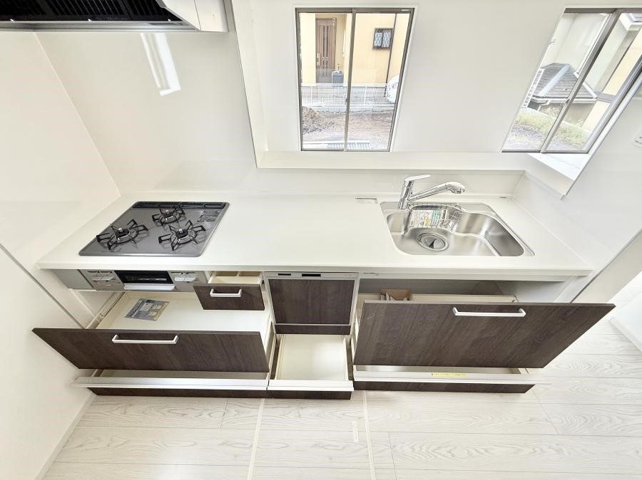 Lb` ƑƂȂAR~jP[V̏