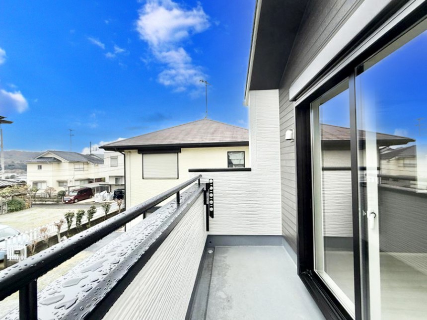 �o���R�j�[ ������ �G�߂̈ڂ낢����������J���I�ȋ�Ԃł�