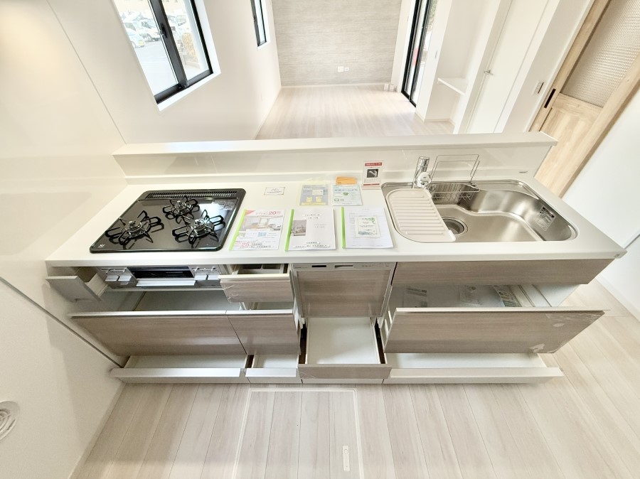 �L�b�`�� �����������������Ɗy�����Ȃ�A���K�ȃL�b�`�����