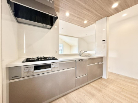 �L�b�`�� �������Ƒ����J��[�߂�A������̂���L�b�`��