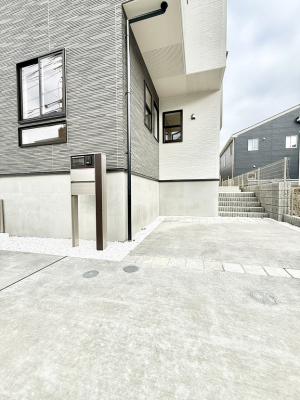 ���� �O�ρ� �V���v���Ŕ������A�Z�܂��̑���ۂ��ʂ錺�ւł�