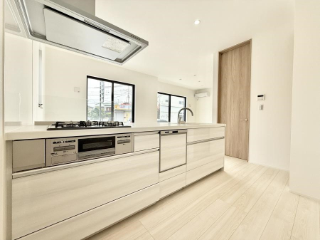 �L�b�`�� �������Ƒ����J��[�߂�A������̂���L�b�`��