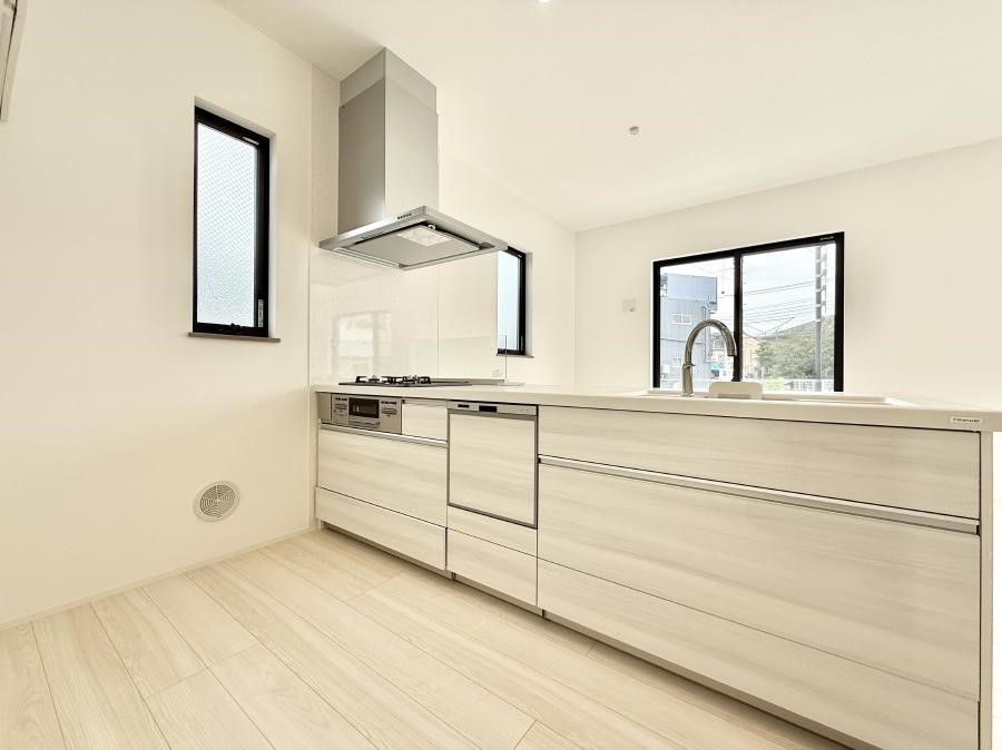 �L�b�`�� ���������y���݂ƐH�ׂ�K����͂���L�b�`��