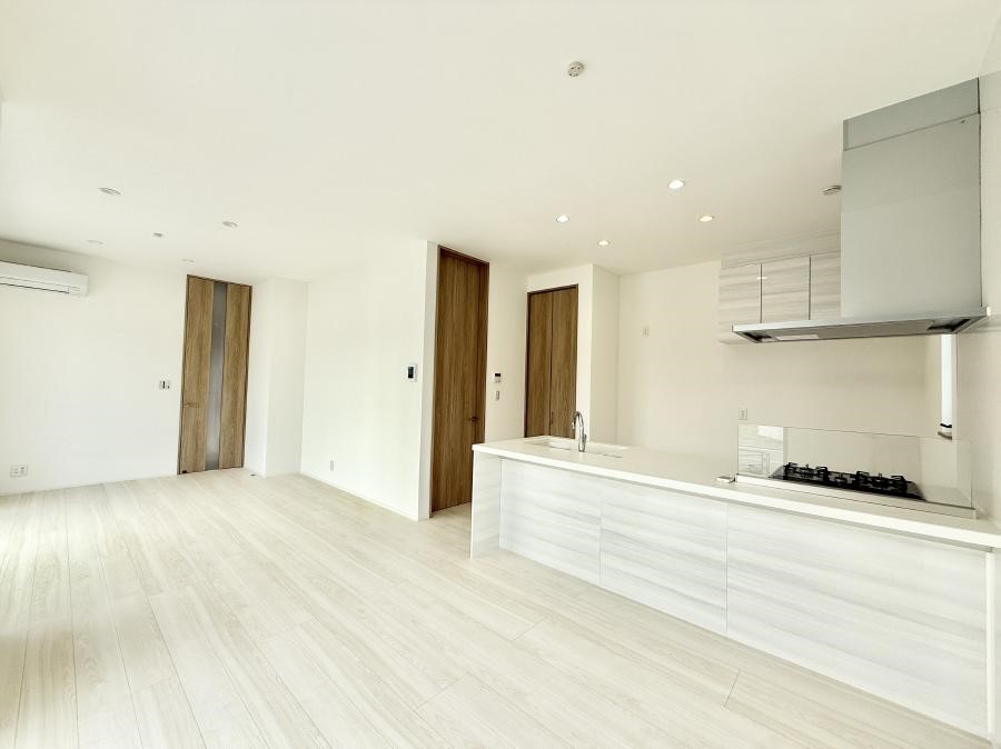 ���r���O ���������났�ƏΊ炪�W�܂�A�S���܂郊�r���O