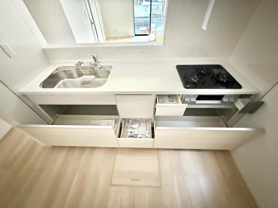 �L�b�`�� �������Ƒ����J��[�߂�A������̂���L�b�`��