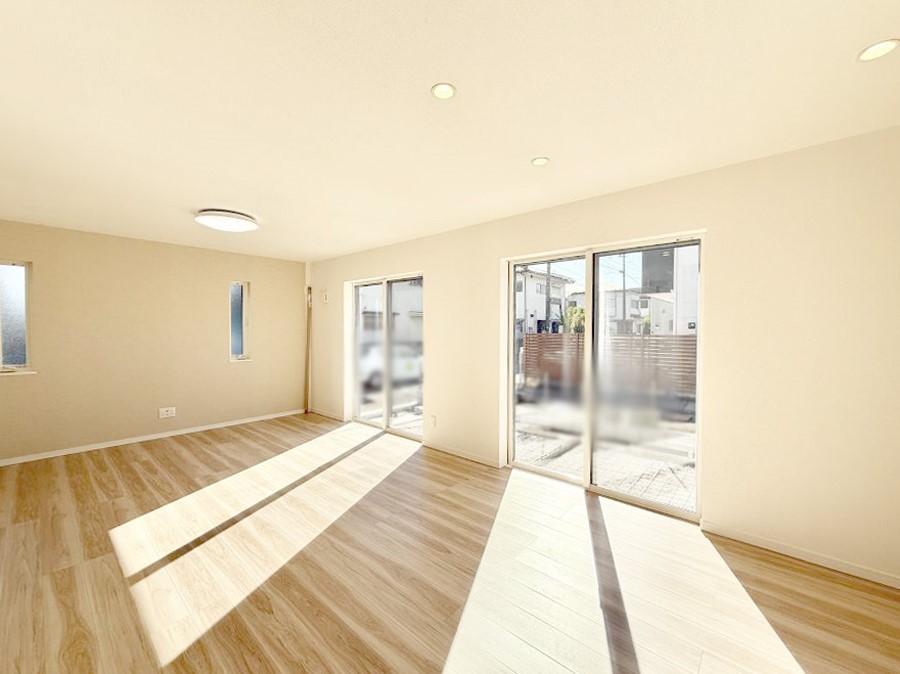 ���r���O ���������R�Ɖ�b�����܂��A�S�n�悢�ЂƂƂ�