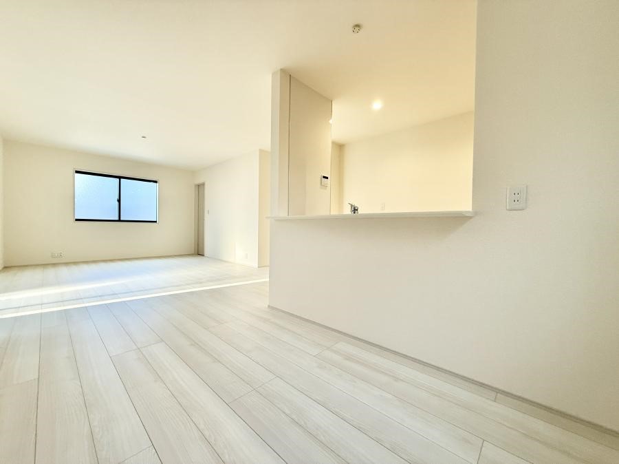 ���r���O ���������R�Ɖ�b�����܂��A�S�n�悢�ЂƂƂ�