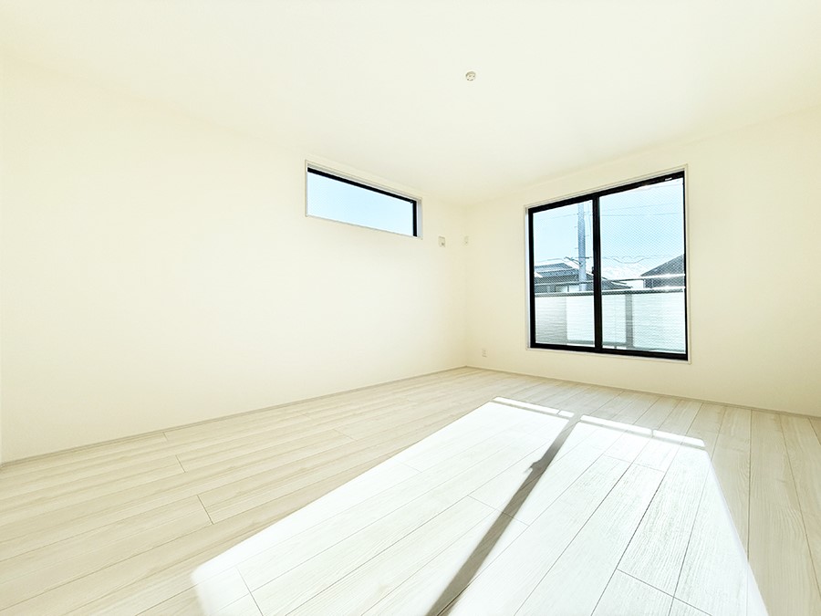 �Q�� ���������̔z�u��ʋC���̗ǂ��݌v�ŕ����̋�C�������炸�A��ɐV�N�ȋ�C������܂�