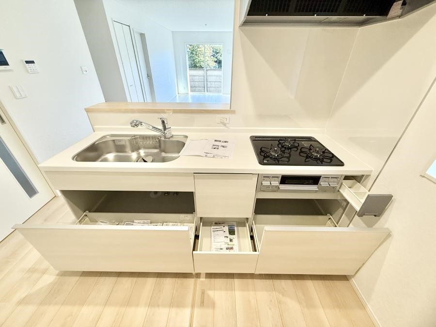 �L�b�`�� �������Ƒ����J��[�߂�A������̂���L�b�`��