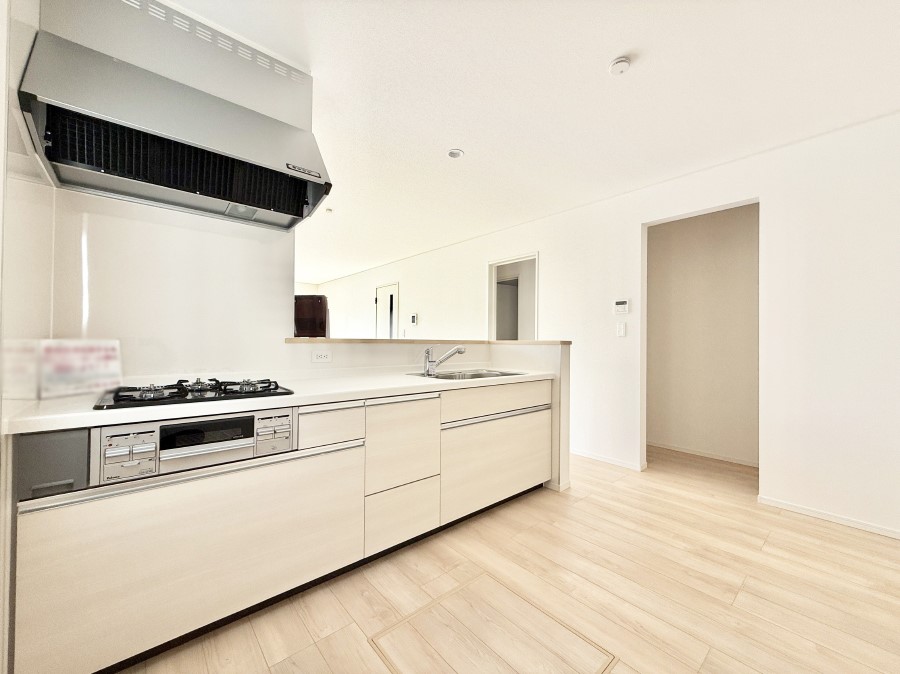 �L�b�`�� �����������������Ԃ����܂��A�Ί炠�ӂ��L�b�`��