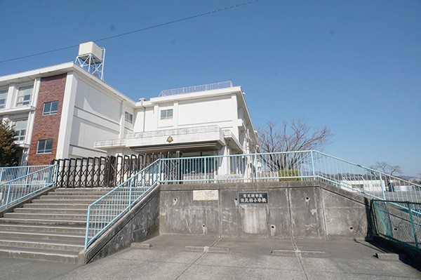 ӊ wZ 1900m 쑫s쑫wZ