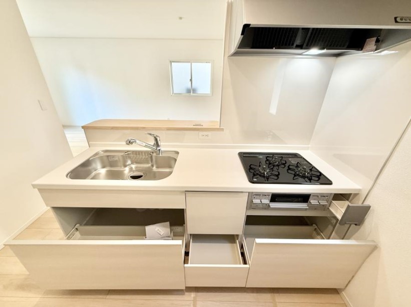 �L�b�`�� �������Ƒ����J��[�߂�A������̂���L�b�`��