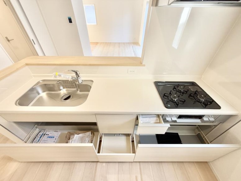 �L�b�`�� �������A�C�f�A�L����A�N���G�C�e�B�u�ȗ������