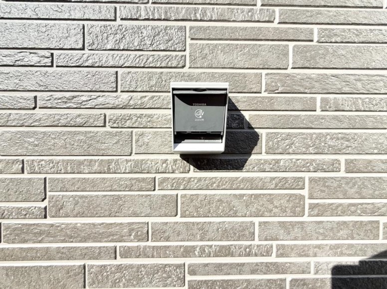 ���̑����� �ݔ�������ŊȒP�ɏ[�d�ł��A�G�R�ȃJ�[���C�t���T�|�[�g