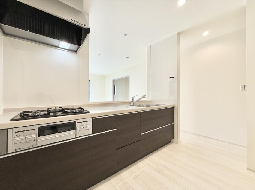 Lb` ƑƂȂAR~jP[V̏