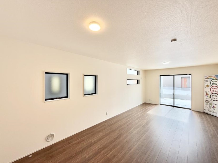 rO 났ƏΊ炪W܂AS܂郊rO