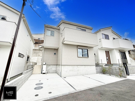 nOώʐ^ OρV炵n܂ꏊŁAƑJ[߂