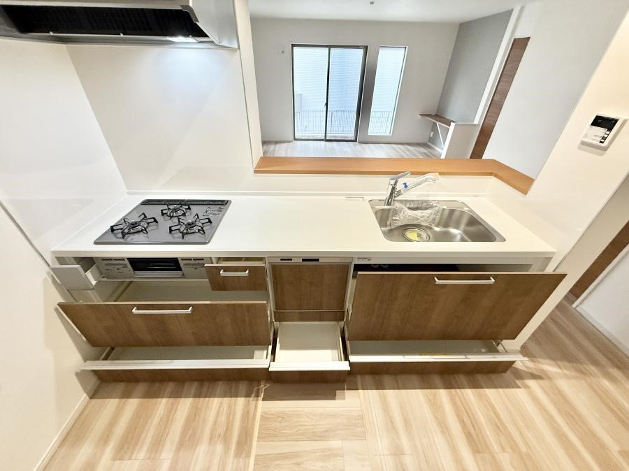 �L�b�`�� �������Ƒ����J��[�߂�A������̂���L�b�`��