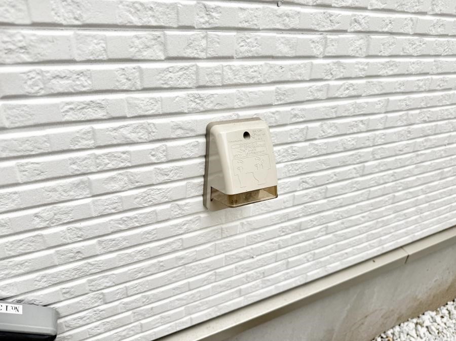 ���̑����� �ݔ�������ŊȒP�ɏ[�d�ł��A�G�R�ȃJ�[���C�t���T�|�[�g