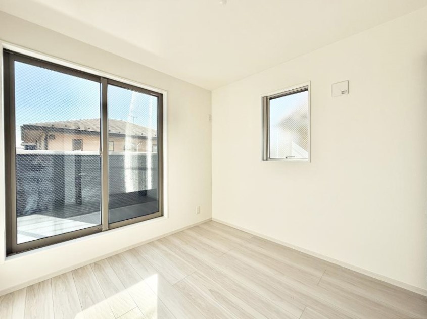 �q������ �������v���C�x�[�g��ԂƂ��ĐÂ��ŗ�������������񋟂��Ă���܂�