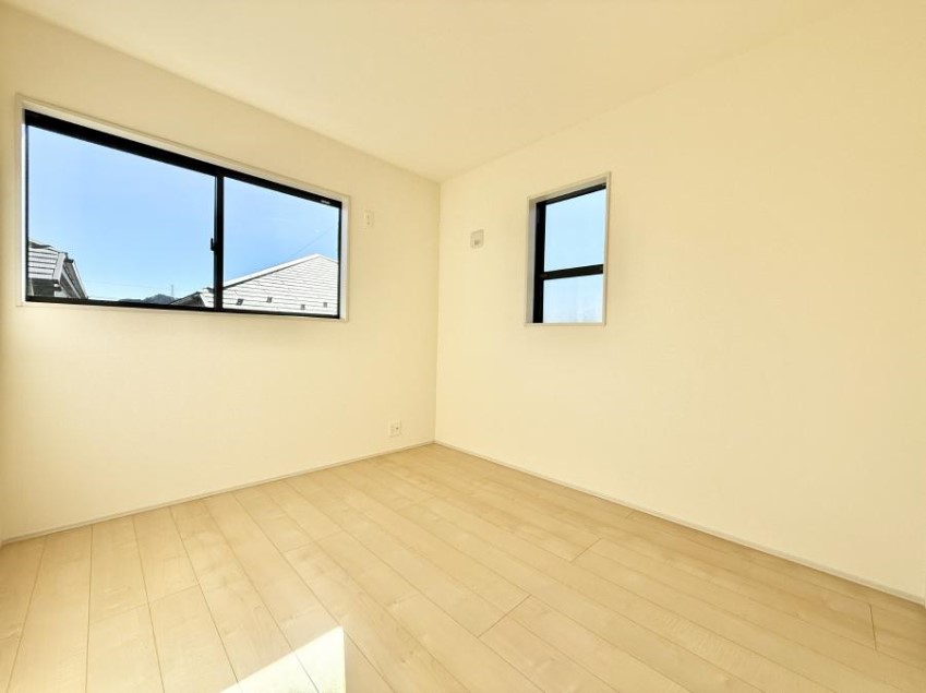 �q������ �������v���C�x�[�g��ԂƂ��ĐÂ��ŗ�������������񋟂��Ă���܂�